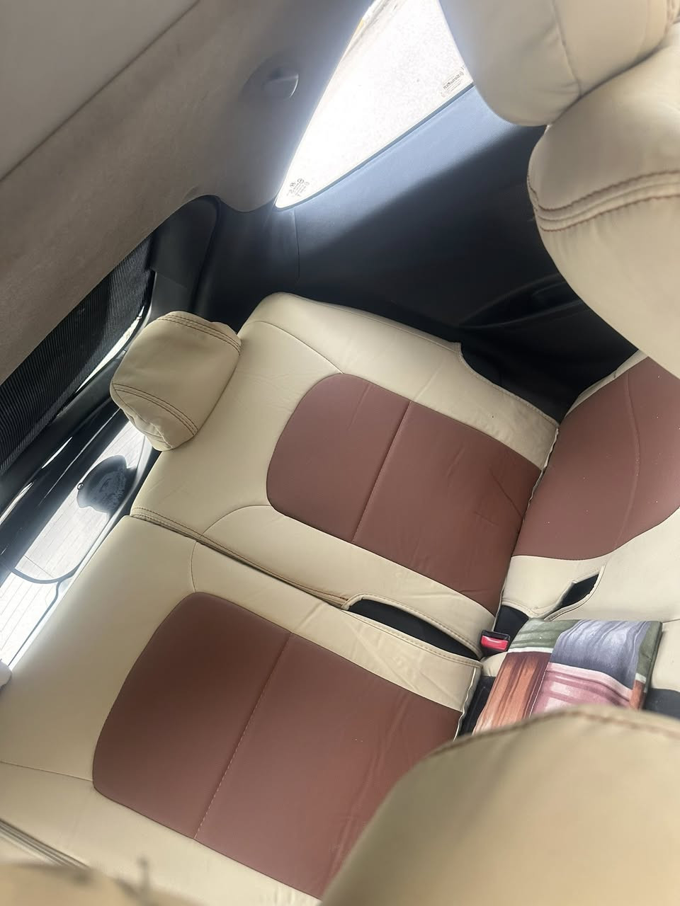 السلام عليكم 
هونداي فولستر 2016  ((للبيع او مراوس ))بسياره اغله من سيارتي وانطي فرق نقد المواصفات فتحه بصمه كامره حساس شاشه جبيره شفتات ستيرن مكينه 1600 كير مكينه مكفولات تبريد تدفئه كهربائيات كله شغاله سياره جاهزه تخم تاير السياره عندي من 2017 الحد هسه بيه معامله كامله مدفوع كمركه وقرص واصل للمرور بس الي باسمه السياره هاجر بالهجره الاخيره وماعندي تواصل وياه يعني السياره (( ما مرقمه )) ااكد (( ما مرقمه )) اني شاد بيه لوحات وسنويه امشي بيهن العنون ذي قار السعر 40 سعر نهائي للتواصل واتساب *********** او الاتصال على الرقم ***********ل
