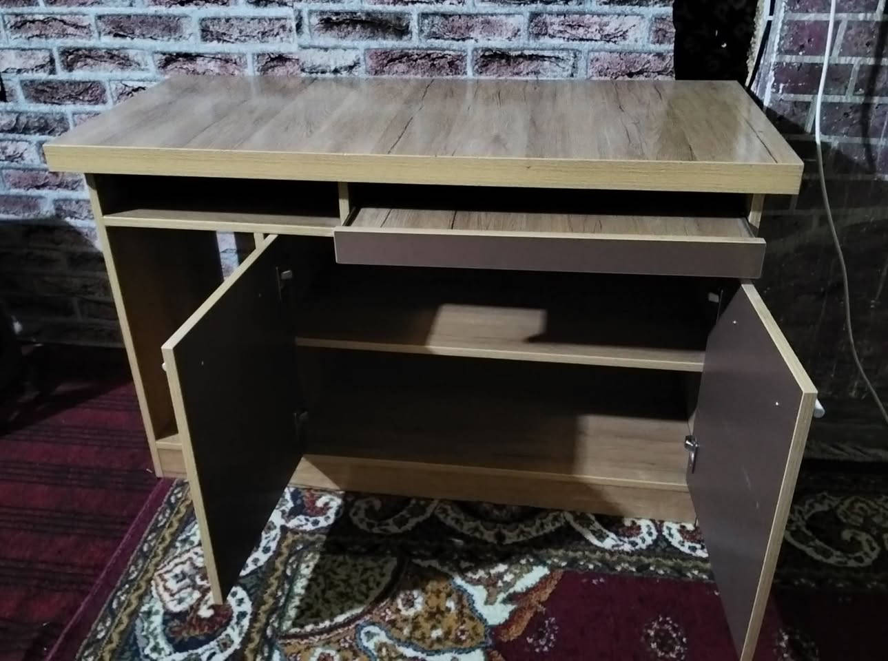 ميز (مكتب) صاج نضيف
السعر 60
***********
