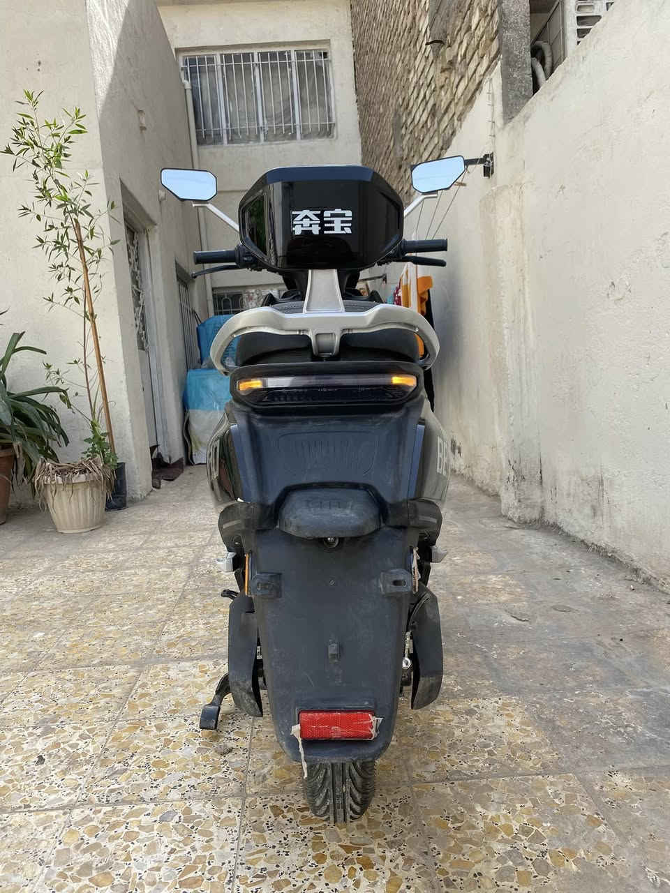 اسلام عليكم دراجه استيراد مؤيد طياره دراجه تحفه خير من الله اربع سرع تقطع مسافه خير من الله بطاريات ليثيوم الاصلي سعره مليون وربع السكن بغداد وذا معاجبك السعر اسال بيش هيج مواصفات ***********
