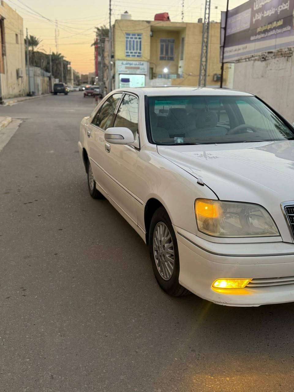 مملكه موديل 2000// سياره مكفولة من الكص ونقل جثه والكلبه. كير مكينه كفاله سياره دكمتين. كهربائيات حداديه تخم تاير كله شغاله تبريد شغال ثلج سياره مال جناي 👌. 4كشنات كهربائيه. سياره جديده بمعنى الكلام وجاهزة. السعر 👈. 92.  وبيها مجال العنوان العمارة 🦅 مكلف بنشر شراي تصل علا صاحبه 📞. ‏‪***********‬‏
