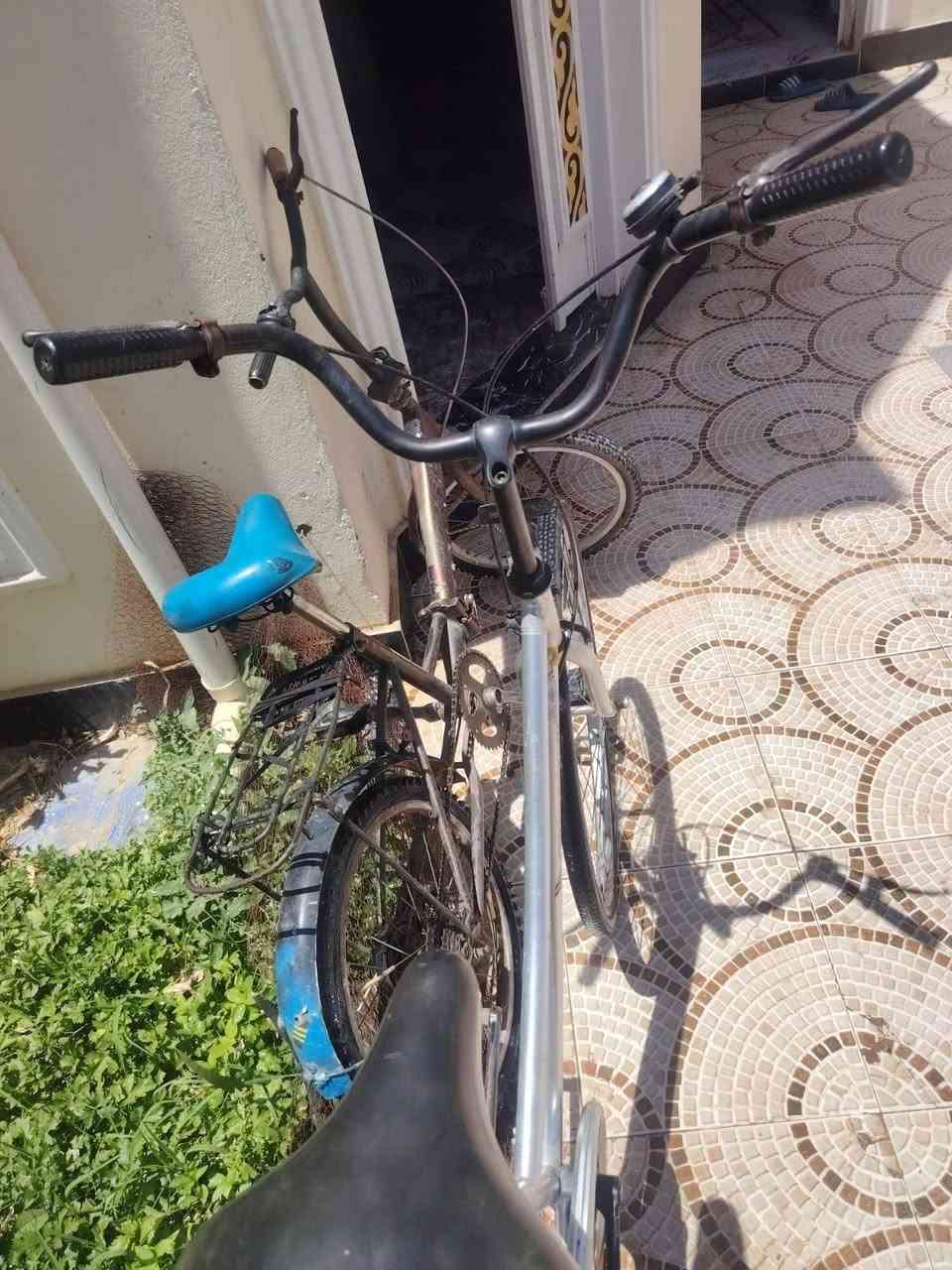 السلام عليكم بايسكل للبيع نضيف الحجم ٢٦ ياباني جاملغ   ابريكات ثنين امامي وراني  سوبايا سله مال حاويه قفل ستنده  الباسكل  لون رصاصي الباسكل نضيف موديل 2018/ المكان ديوانيه حي الامين الاولى السعر ٧٥ وبيه مجال خاص متواجد الرقم  ***********
