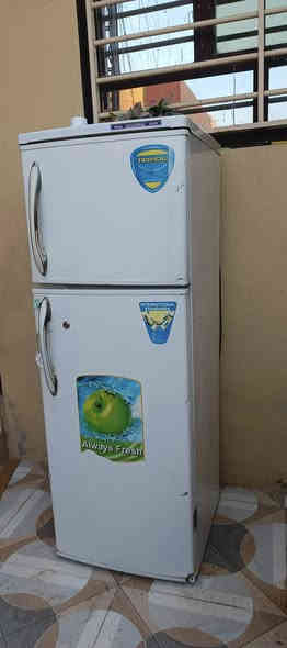 طباخ 85 الف 🔹 سنك جناحين مع القاعدة 50 الف

كاونتر 90 الف🔹 ثلاجة ١٤ قدم 100 الف

***********🔹***********
