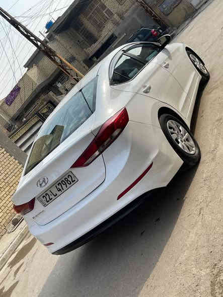 هونداي النترة موديل 2018 وارد امريكي حادثهة موضح بلصور جدا بسيط بدون اي دواخل لا لغد ولا شاصي ولا بدنة 
كلهة ليبل واحد 
بدون ايرباك 
السيارة غير حادث امريكة مكفولة من اي حادث بلعراق
صور الحادث بلمنشور 

كير محرك بلاديات ع وضع الشركة ممفتوحات 
حجم المحرك 2000 دوش 
كير اوتماتيك 6 نمر اي تي 
تبريد شغال 
ماشية ٩٥
3انضمة قيادة 

رقم اربيل بسمي قبل شهرين جددت هزة وسنوية جديدة 

السعر 127 بيهة مجال ***********
