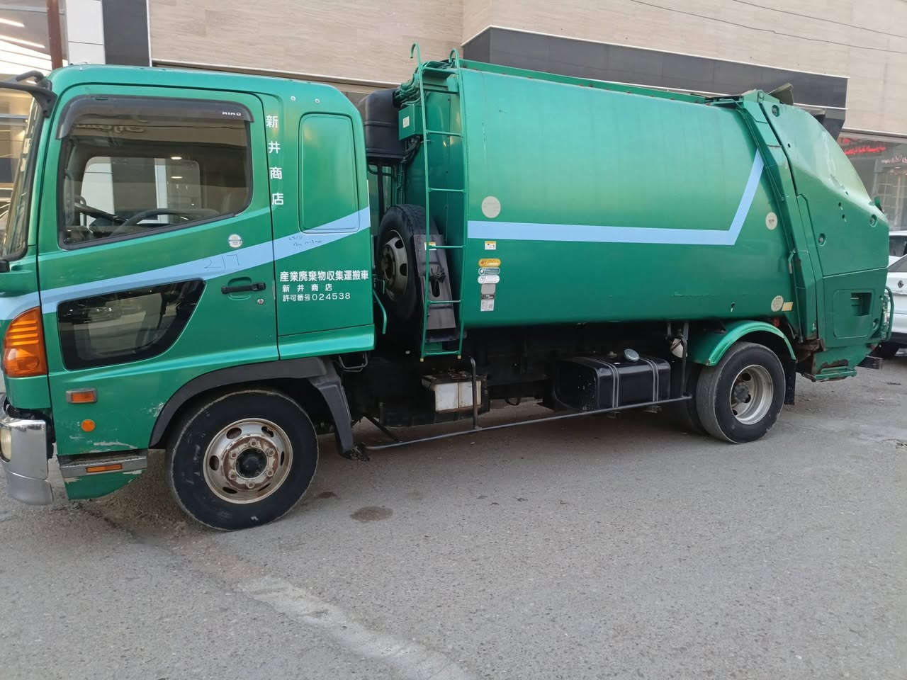 سلام عليكم 
كابسة شيطان 
موديل 2019
8متر مكعب مكينة 5 سلندر 
دخول جديد 
العنوان 📍
بغداد معارض النهضة 
***********
