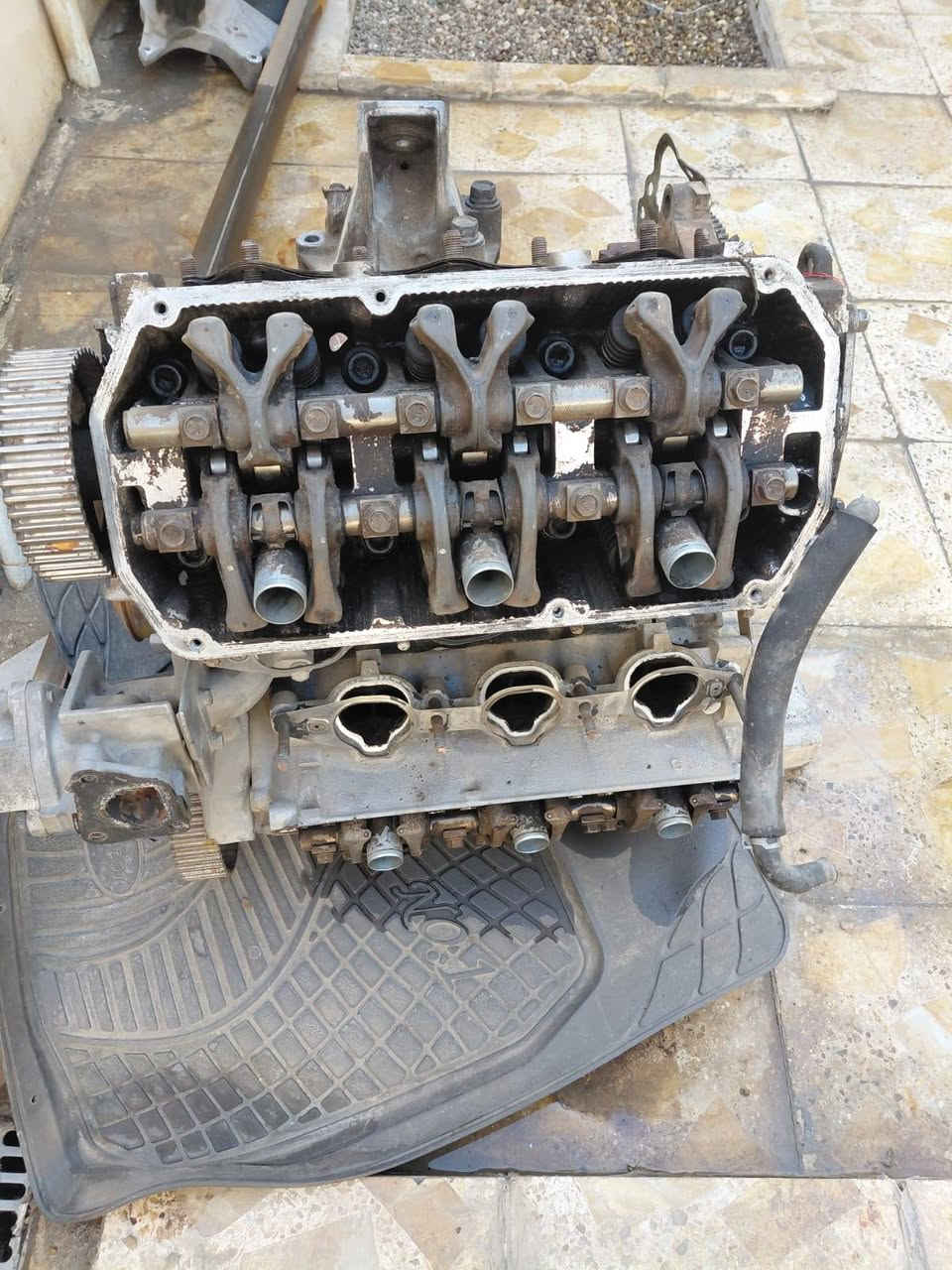 السلام عليكم مكينة باجيرو  3500 كايمة مامفتوحة كوراتهة بلادية السعر 250  مكاني كربلاء حي الرسالة رقمي ***********
