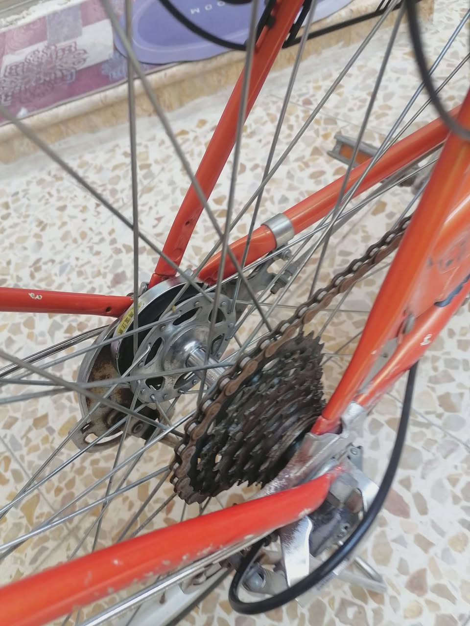 سلام عليكم
باسكل بطه للبيع كامل مكمل لون مميز و اكيد كير وحساس شغال باسكل ما متعوب وكلش نضيف حرامات ينباع وياله موس استيرن مربع شبجه كامل مكمل الباسكل ما بي اي عيب عده الموضح بالصور لون مميز كلش مكاني بغداد البياع الباسكل كامل للتواصل واتساب *********** سعره 110 وبي مجال للطيبين
