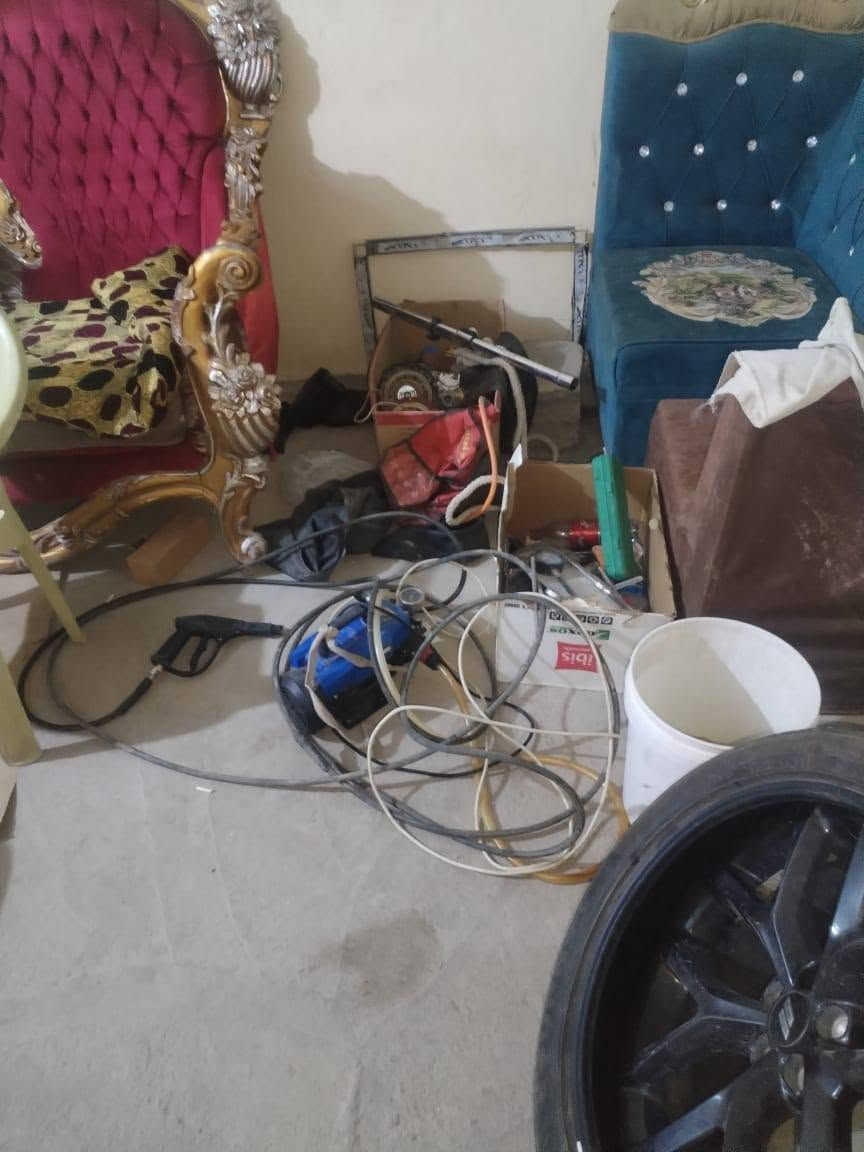 ده غراض بنجر كامله لللبيع خالعه جهاز بلنص ستندات كمبريسر ٣٥٠ رفوف درين صوندات لقم صباين عده كامله الاستفسار الاتصال***********
