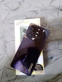 تكنو بوفا 6 برو 5g نضيف ويا كارتونته يشغل ألعاب 90فريم وبوبجي 60 فريم ...