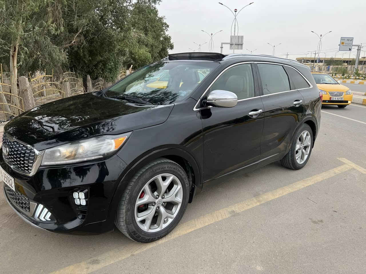 كيا سورنتو موديل 2016 امريكي
فول مواصفات 1/1 بانوراما
تبديل جاملغ فقط
بدون ارباك
رقم ذي قار بسمي
ماشيه 168 الف ميل
تبريد 3 قطع
7 راكب
6 سلندر
كشنات جلد
كامره خلفيه دواره 360 درجه
اشاير بالمري
السعر، 175 وبيه مجال 
مكان السياره ذي قار الناصريه
رقم 
***********
