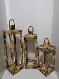 دائما المميز يحب الاشياء المميزة فوانيس خشبيه اكو فوانيس تعليق وفوانيس...