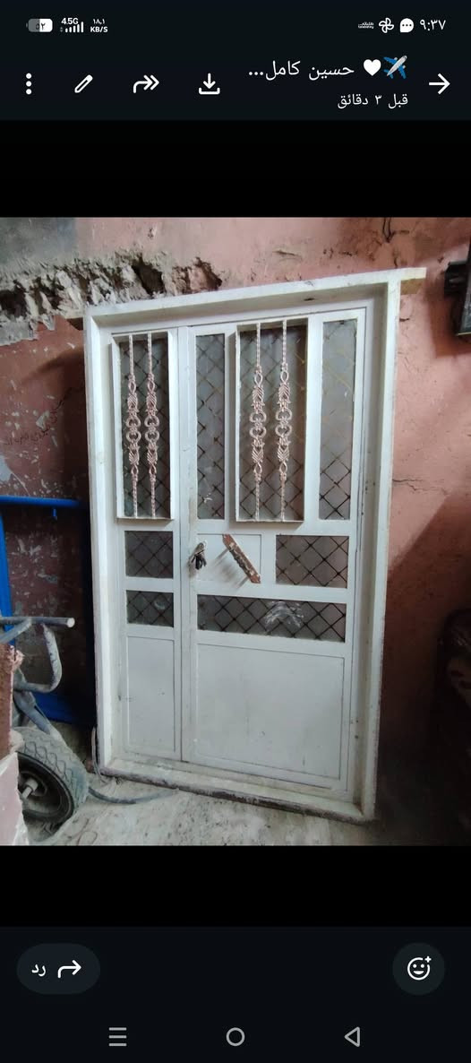 سلام عليكم باب فرده وربع  العرض ١٢٠ ارتفاع مترين نضيف ومفتاح ويا سعر ١٢٥ الف بغداد الكرخ ***********
