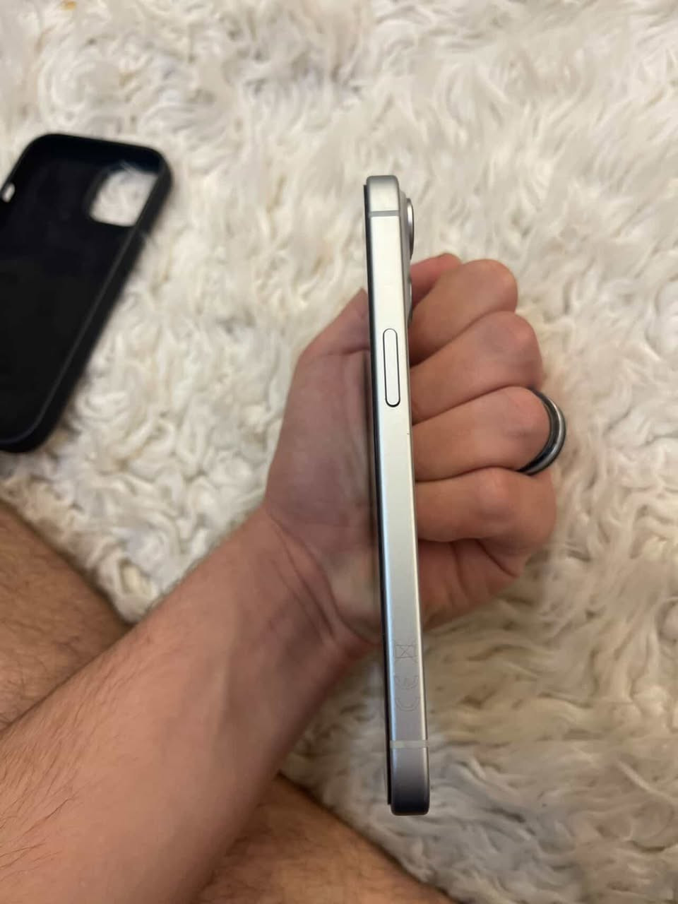 سلام عليكم شباب عندي15عادي بطارية88ذاكرة128السعر650 وبي مجال ***********
