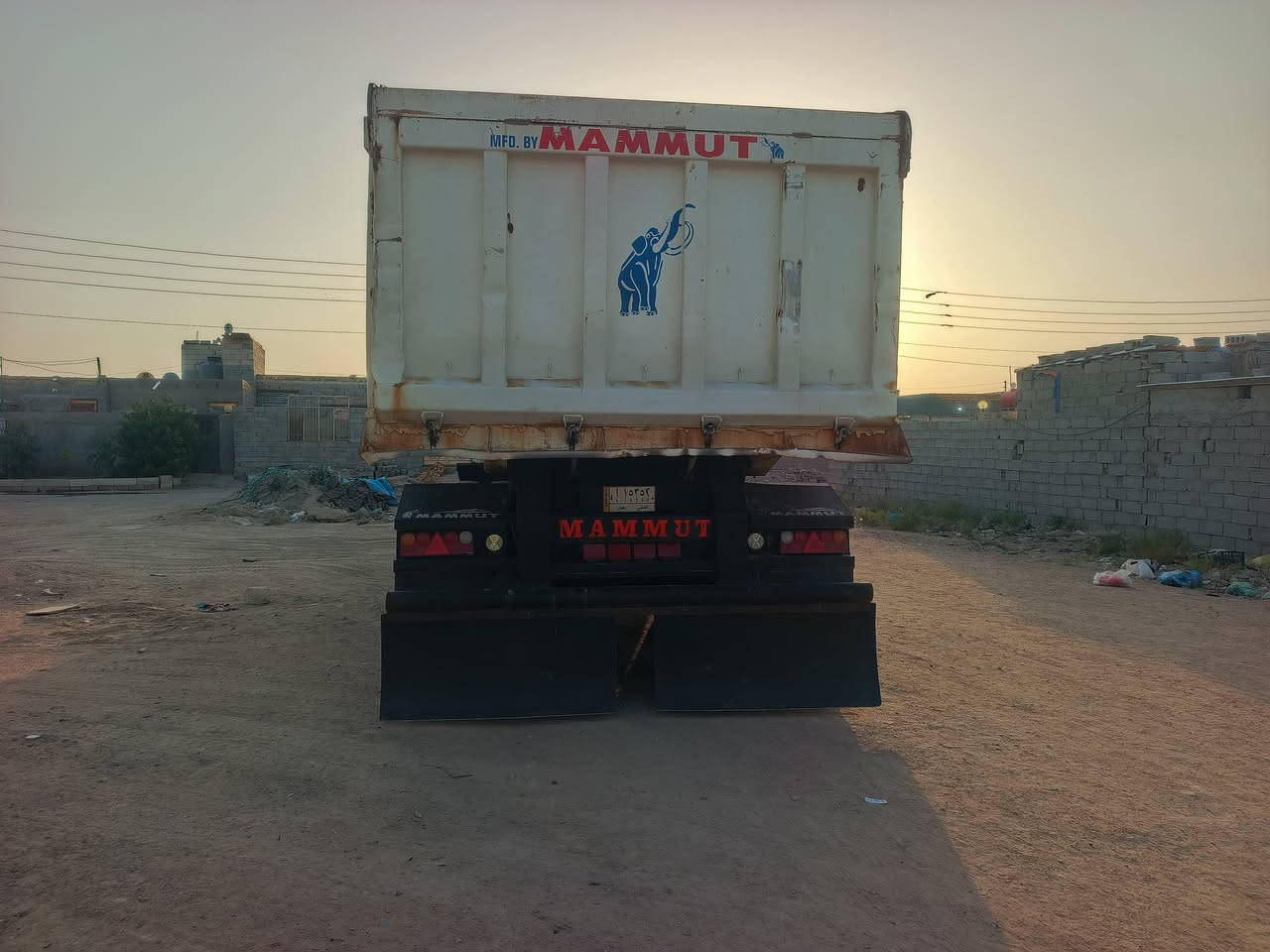 للبيع عربانه ماموت مكفوله كفاله عامه تخم تاير ثلاث دناقير لعاب سعر ***********
