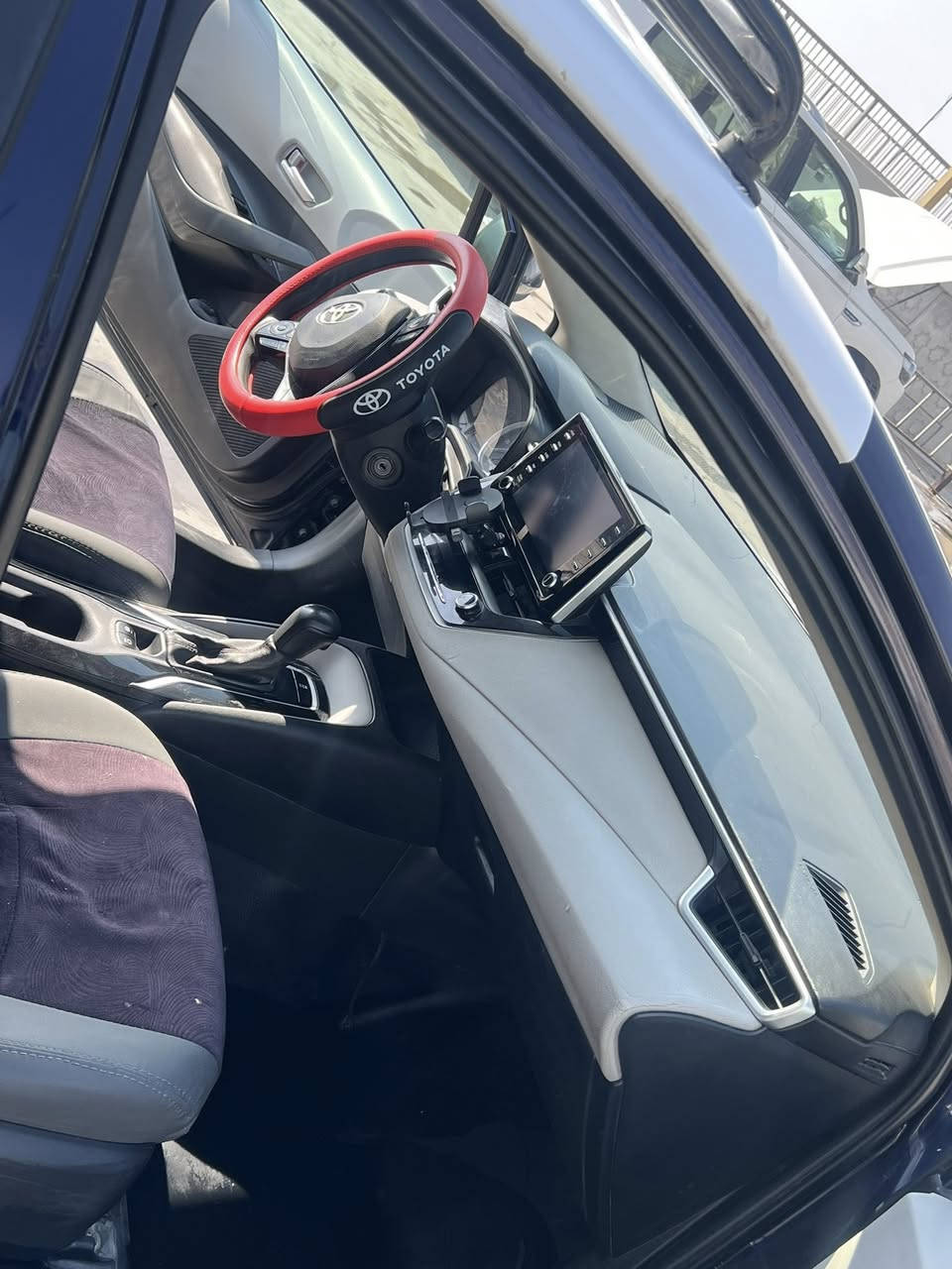 كورلا 2020LEظربتها. جاملغ. وبنيد. بدون لغود ولاشواصي السعر ع خاص ***********
