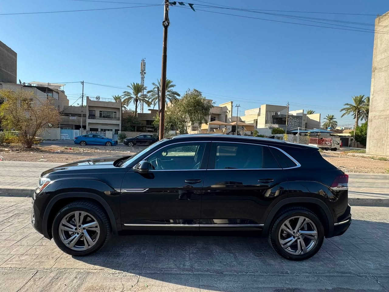 Atlas cross sport sel R line 2024
صور الحادث داخل المنشور
ماشية 38 mi
البنيد بارد بدون صبغ وبدون دواخل وكلشي بلادي عدا الشباك مبدل فقط وتكحيل بالدعامية فقط 
ايرباك الستيرن مبدل ومبرمج وشرط الفحص
وسويجات 2
الكشنات خزن ميموري  وتدفئة وتبريد
وانارة محيطية بالداخل
وداتاشو
وحساس امامي خلفي وكامرة
ورادارات محيطية 360
وجنطة كهرباء وذكية بحركة القدم
وبنراما
وكار بلي 
ولايتات متحركة مع المقود
السيارة مسويلها سيرفس كامل( تخم تاير وبطارية نفس مواصفات الشركة وفلاتر كاملة ودسكات)

ملاحظة هذا الرقم (6900) ابدلة برقم عادي واحولك السيارة 
السعر / 33,000$
العنوان بغداد السيدية
***********
