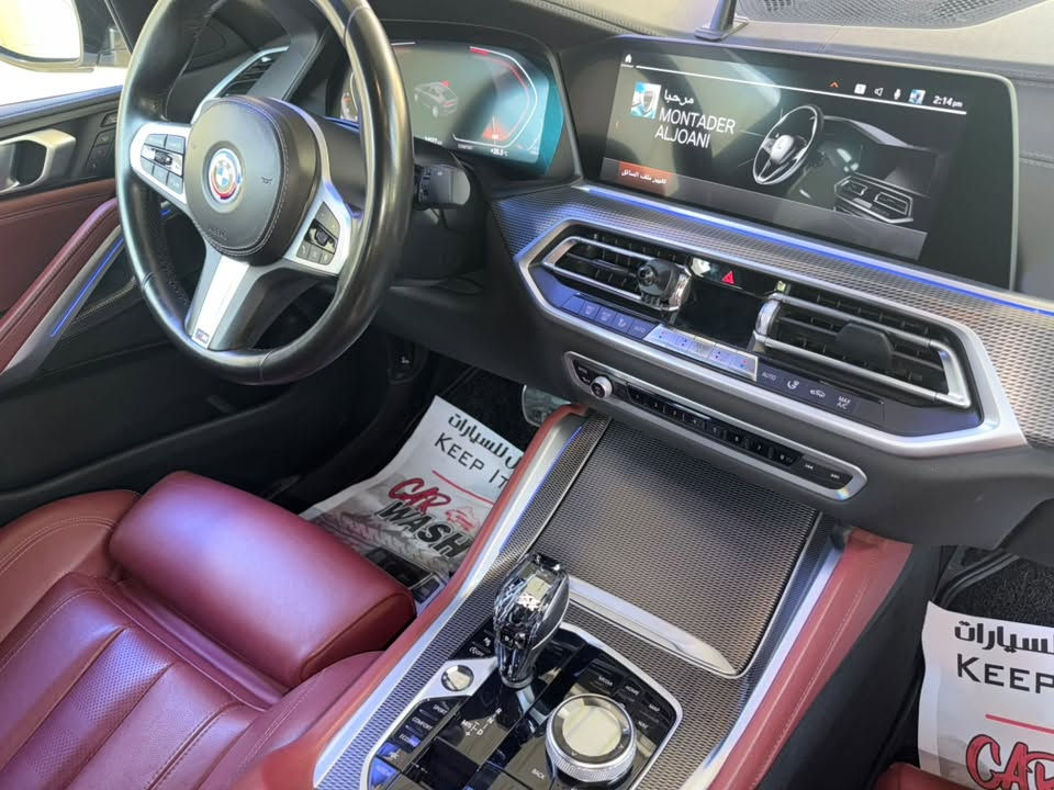 2022 BMW x 6 

* وكالة العروش
* الممشى: 36 ألف كم
* محرك 6 سلندر تيربو
مغلفه ppf بالكامل 
* بوب شفط
* ناقل حركة أوتوماتيك 8 سرعات
* نظام xDrive (دفع رباعي)
* باكج M Sport
* شاشة معلومات وترفيه
* Apple CarPlay
* Android Auto
* عدادات ديجيتال
* مقاعد جلد كهربائية مع ذاكرة
* تدفئة للمقاعد
* فتحة بانوراما
* إضاءة داخلية Ambient
* Keyless Entry & Start
* باب خلفي كهربائي
* حساسات أمامية وخلفية
* كاميرا خلفية
* مثبت سرعة
* إنارة LED

*مكان السياره الحارثيه 

السيارة بحالة ممتازة، 
تواصل ***********
