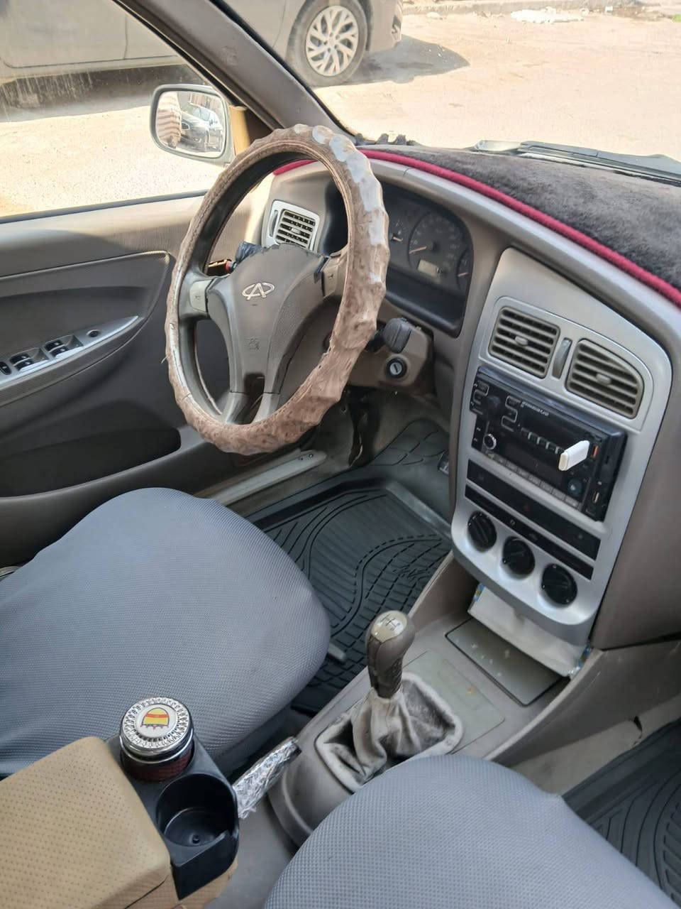 سلام عليكم عندي شيري كوين موديل ٢٠١٠ سيارة كلش نضيفه للبيع فقط كير عادي محرك بلادي تبريدثلج نقص غاز دوشمه جديد تخم تاير باتري كلشي جديد صدر تجي وتشوف بسمي تحويل مباشر بغداد السعر ٣٠ ترايك وين مايعجبك ***********
