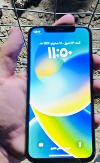 ذاكرة 256  بطارية 78   السعر 180  07803604656