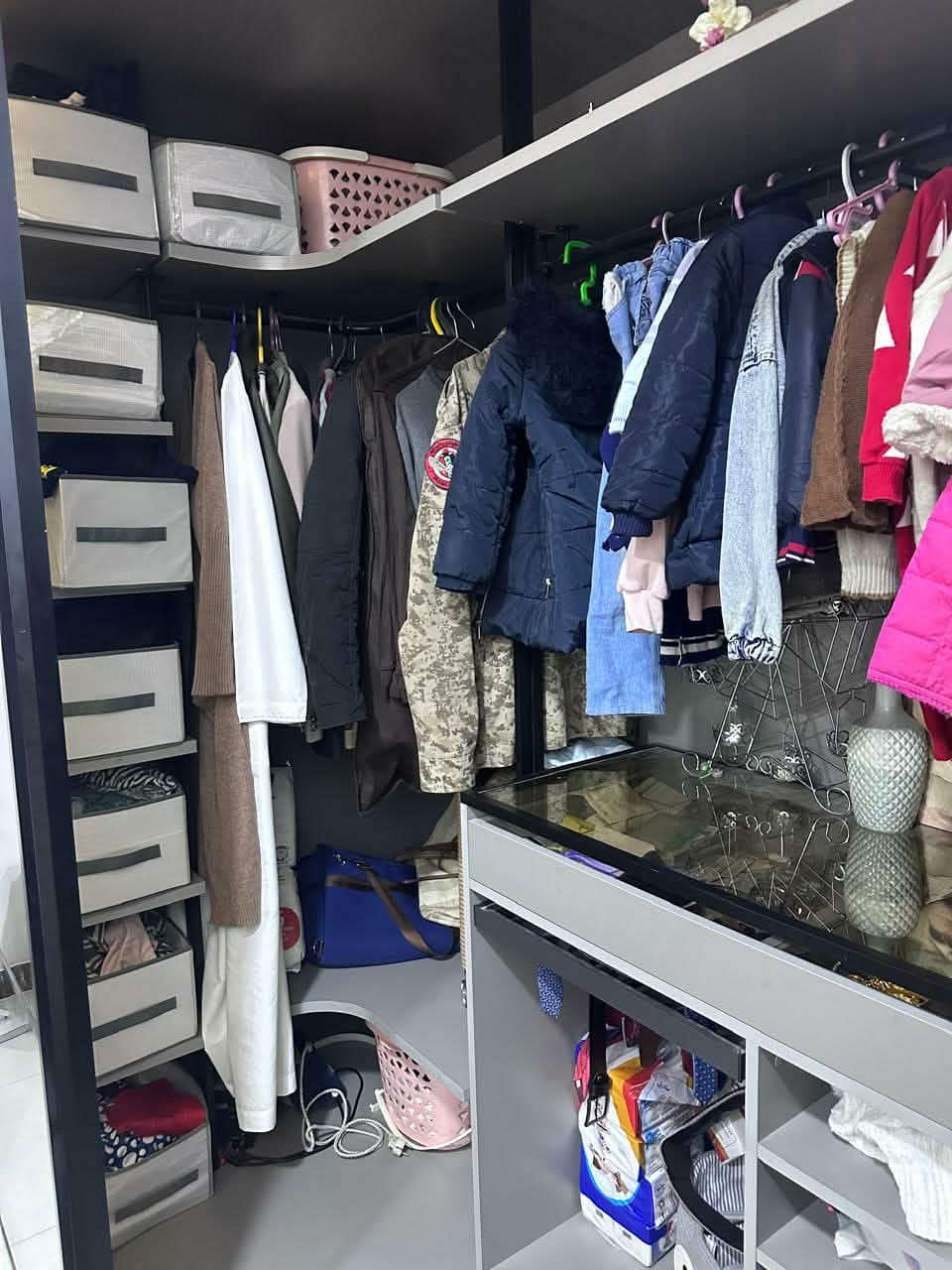 للبيع غرفه  تصميم دريسنك رووم
٦ قطع


**إذا كنت صاحب هذا الإعلان وتريد حذفه لأي سبب، رجاءا أرسل رسالة إلى الدعم الفني**