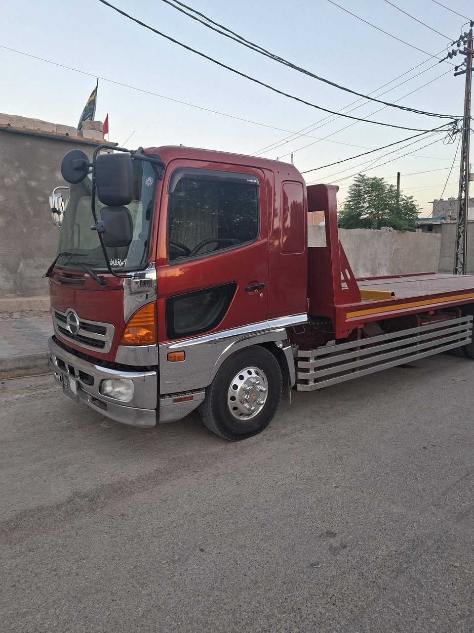 سلام عليكم هينو شيطان صطحه للبيع موديل 23 دخول جديد مكينه 5 سوبر طول سته و 60 مامشتغله بالعراق مكفوله العنوان واسط الصويرة ***********
