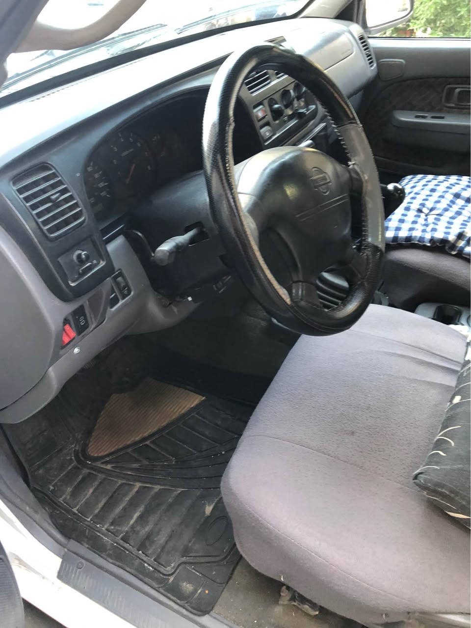 نيسان الكسترا موديل 2000 كير عادي بشرط  رقم اربيل تبريد شغال   شرط التحويل و الوكالة قفل مركزي جامات كهربايي  نظام غاز و بنزين  السعر 65$ بي مجال ترهم مراوسة المكان كركوك رحيماوه***********/*********** Singapore
