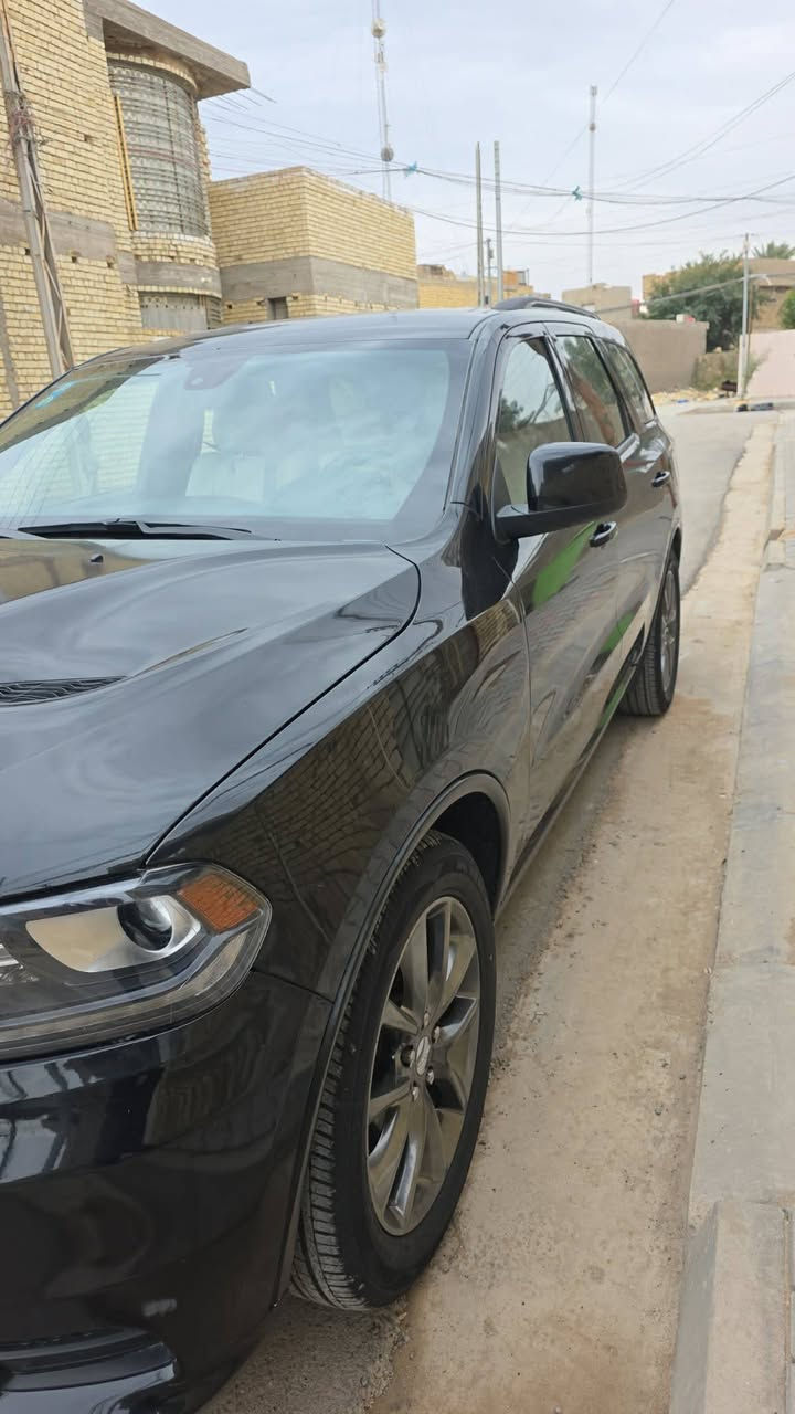 السلام عليكم دوج دورنكو 2015 للبيع مكفولة من الضربة ومكينة خير من الله فول مواصفات ماعدا الفتحة فئة GT مكينة 6 سلندر 3.6 بأسمي اصل رقم بغداد دولي للاستفسار الاتصال على الرقم *********** مكاني كوت الفلاحية مقابل ساحة التشابيه
