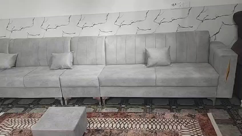 ديوان جديد غير مستعمل ..
(10)مقاعد ..
السعر ٢٧٥ .
للاستفسار الاتصال على الارقام التالية ..
***********
***********
