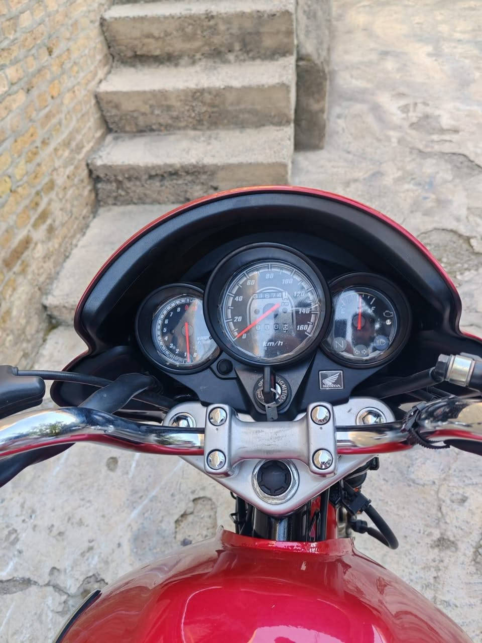 Honda unicorn 160cc
مودیل 2024 
رقم اربیل 
ماشی 1.700
***********

