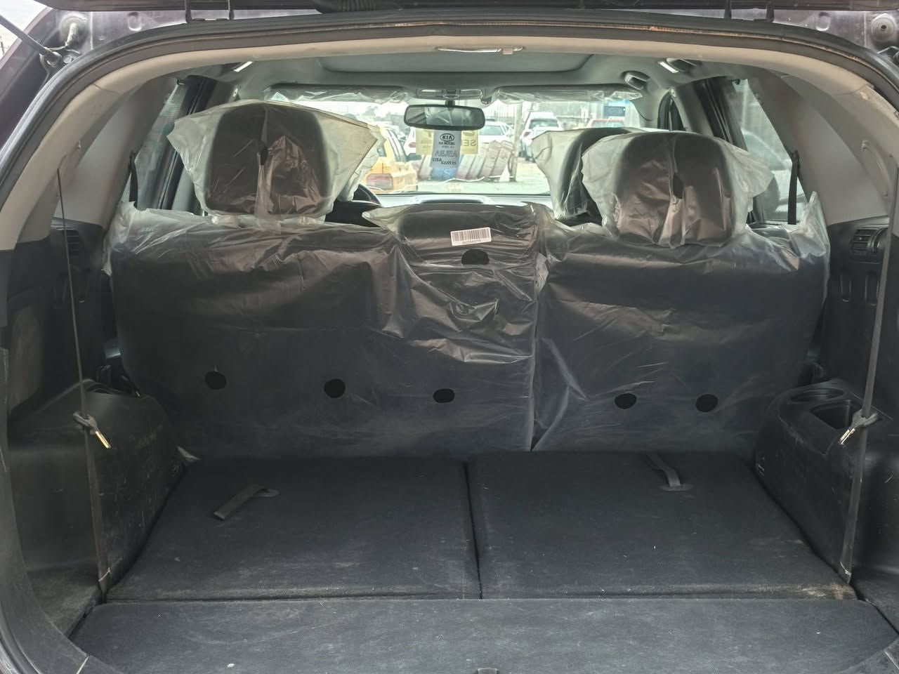 اسلام عليكم كياا سورنتو 2014  EX
وارد امريكي ضرر بنيد ودعاميه فقط... 

محرك . V6. 

فول فول 1/1 موصفات .. 

بمصه تشغيل ..  عن بعد

سقف   بانوراما .. 

بردات .. جنبيه 

تحكمات .. 

حساسات امامي خلفي .. 

مري شفط .. 

ترحيب بيبان .. 

بصمه ابواب .. 

يدات نيكل .. 

جنطه كهرباء  ..راكب 7 .. 

كشنات جلد + كهربائية

3 قطع تبريد

للتواصل
***********
