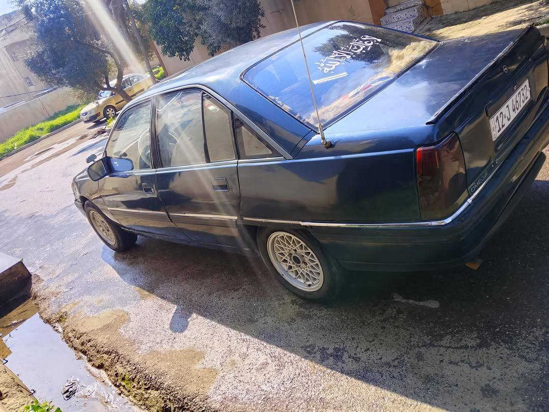 وميكا للبيع حجم 20 موديل 93 محرك كير حيل نضاف تايات 4 جدد دوشمه وغرفه كدام لعين رقم اجنبي هزه ما صاقطه كاربون ورقي متوقف شرط تحويل سعر 32 لتواصل***********♕***********
