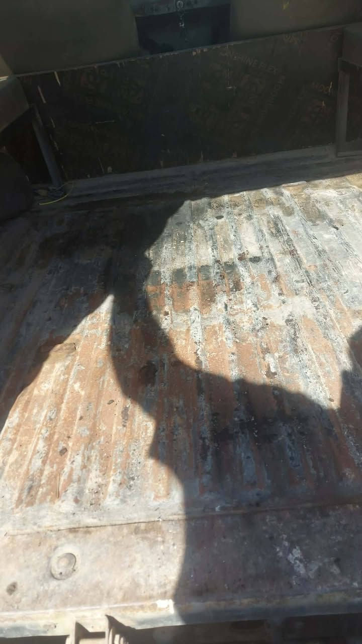 ٢٠٠١ اربعه دسك للبيع
حديد .مكينه ونجي
الكير بي تأخيره بسيطه عالبك


**إذا كنت صاحب هذا الإعلان وتريد حذفه لأي سبب، رجاءا أرسل رسالة إلى الدعم الفني**