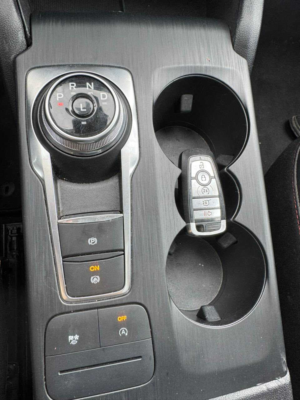 فورت ئسكيپ
موديل ٢٠٢٢
٤ پستن مكينه ٢٠ توربو
رقم سليمانى
٢پارجه بوياغ
فول مواصفات
***********
