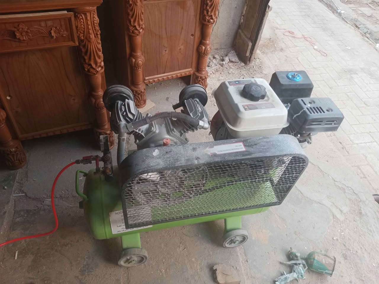 كمبراسر هوا اللبيع  نضيف  السعر على الخاص او  اتصال على الرقم *********** النجف, العراق
