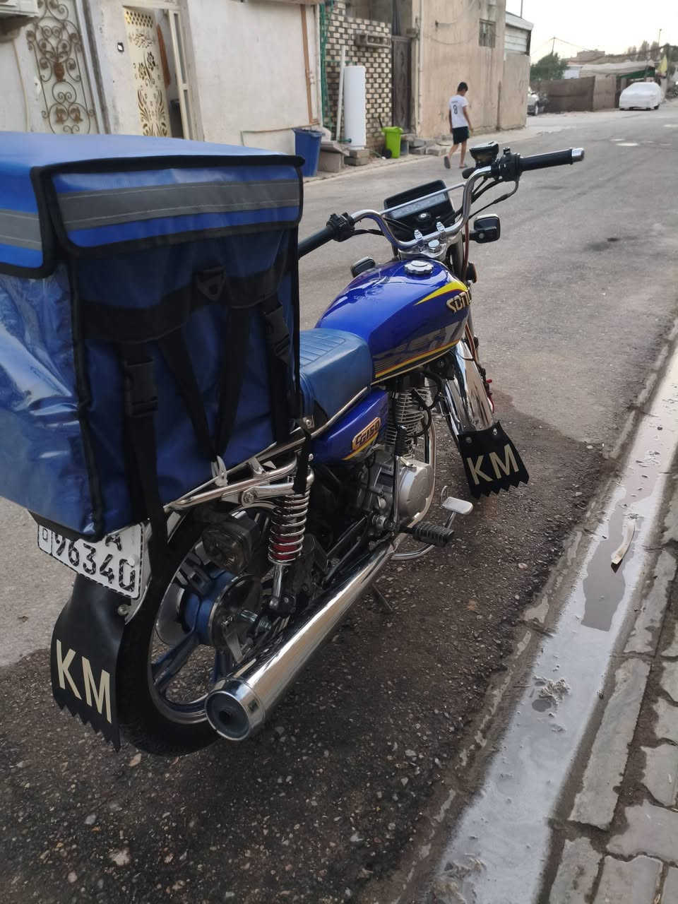 سلام عليكم دارجه سونلنك ناما برو سلف5 كير كهربائيات كلها شغاله تشغيل عن بعد رقم وسنويه ب اسمي سنويه تقره موديل 22 والدراجه موديل 23 صندوق حاطه لغرض غراضي شخصيه اخذتها زيرو ومشيتها على ايدي ما مشتغل بيها دلفري ولا يوم تجي شوف بعينك نضافه الدراجه رقمي *********** 
السعر 1500
