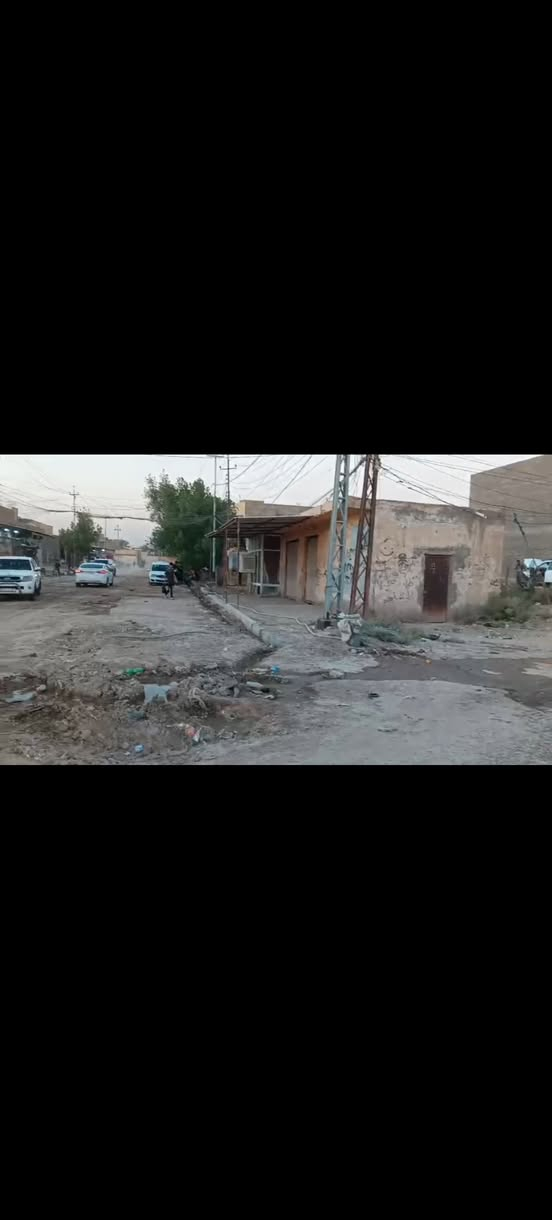 السلام عليكم
عرصة للبيع شارع الطبكة الرئيسي قرب جامع حجي امير بالطبكة

المساحة 162.5م
الواجهة 12.5م
النزال 13م
ركن على شارعين كل شارع 20 متر

للاستفسار مراسلة الصفحة او الاتصال
***********
