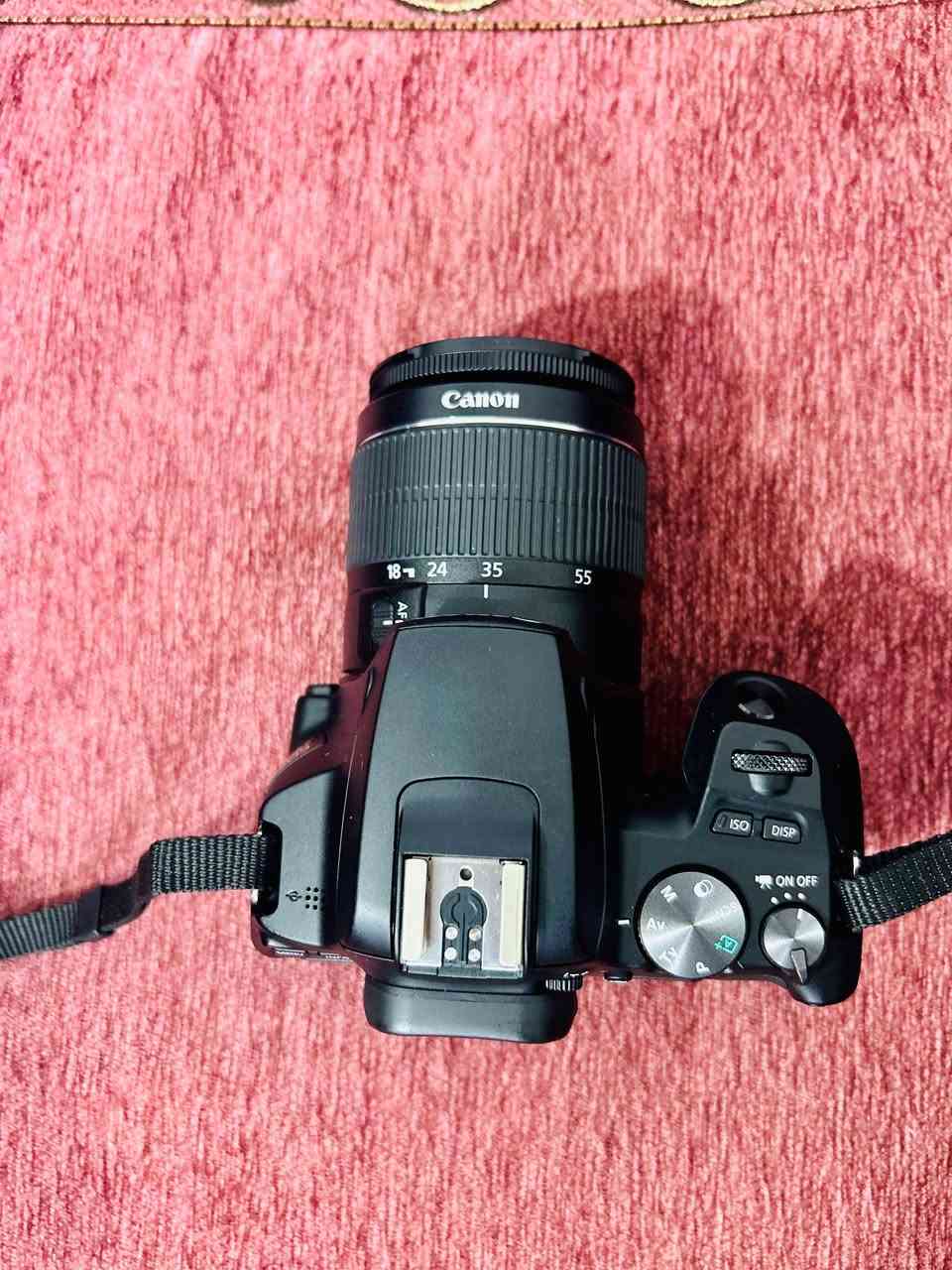 كامره (canon-eos) 250D للبيع
جديدة كلش مستخدمة شهر واحد فقط 
تصوير صوره + فيديو 
زوم 55 
ملحقاتها 
جنطة +مطرية
بطارية +شاحنه 
رام + ادبتر متعدد الاستعمالات 
وياها فلاش Godox  ( TT350)


**إذا كنت صاحب هذا الإعلان وتريد حذفه لأي سبب، رجاءا أرسل رسالة إلى الدعم الفني**