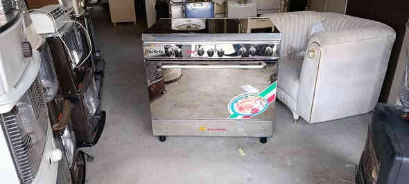 سلاوی خوداتان لێبت تەباغی 5 چاوەی بەکار  نە هاتو بۆ فرۆشتن هەر  بەرێزێک خوازیارە پەیوەندی بکات یا خود نامە بنێریت 
***********
***********
تێ بینی ناو نیشام سۆران بەرزێوە
