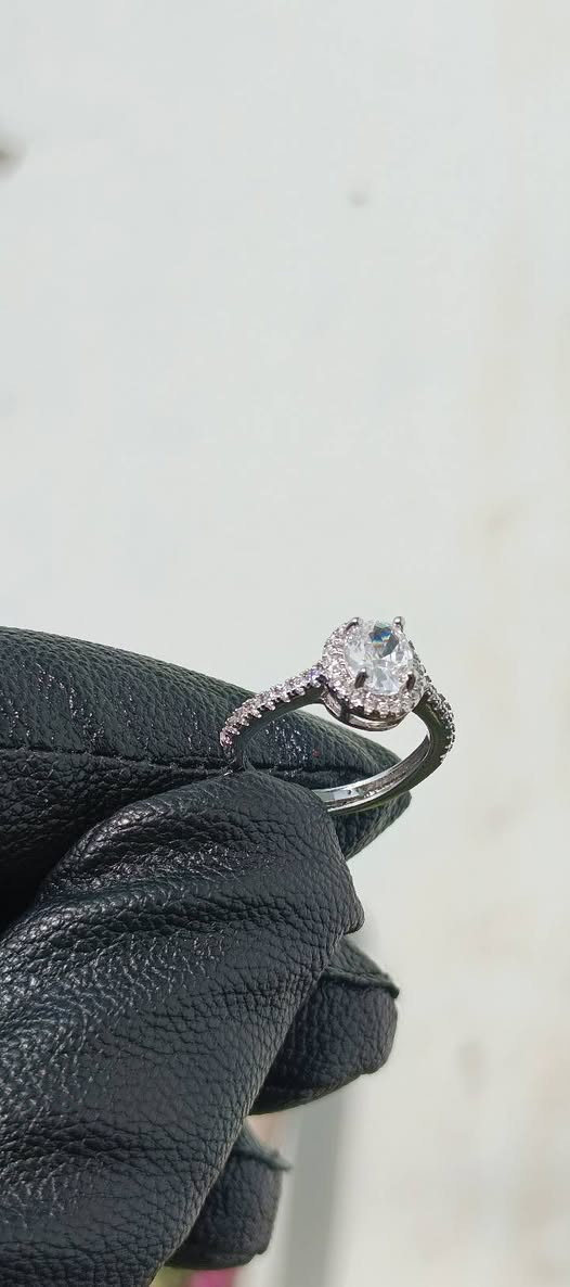 يا الله خواتم واسوار موزنايت كل قطعه وسعرها يجي ويه كل قطعه كامل ملحقاتها علبه وكارت وباركود وكارت


**إذا كنت صاحب هذا الإعلان وتريد حذفه لأي سبب، رجاءا أرسل رسالة إلى الدعم الفني**