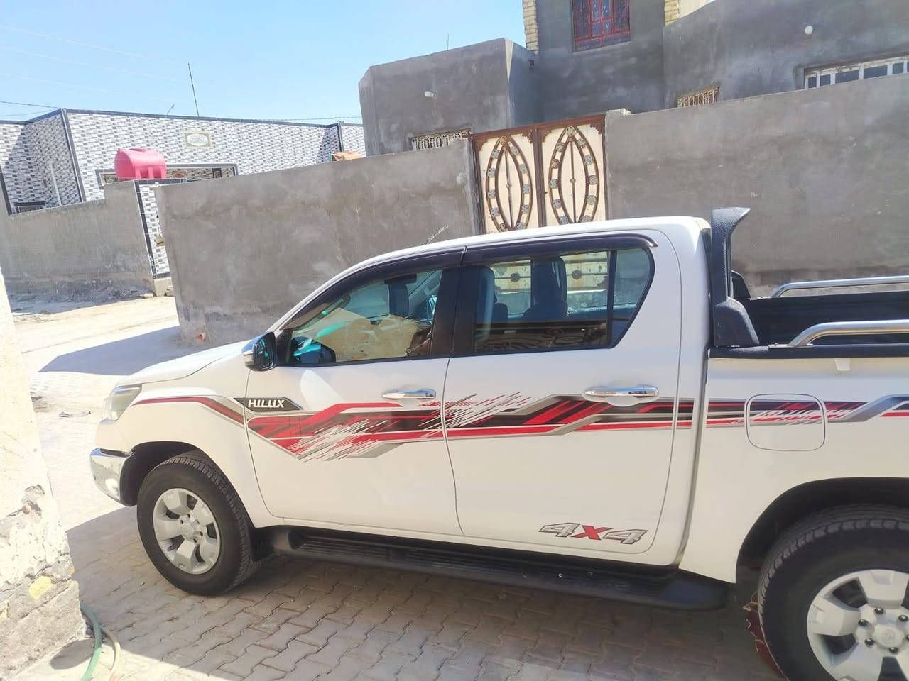 🚗 : تويوتا فورويل مكفولة
📅 الموديل:(2023)مكفواله كفاله عامه 

(***********)
