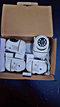 كاميرات ذكية • دقة ١٠٨٠P • رؤية ليلية ٣٦٠°