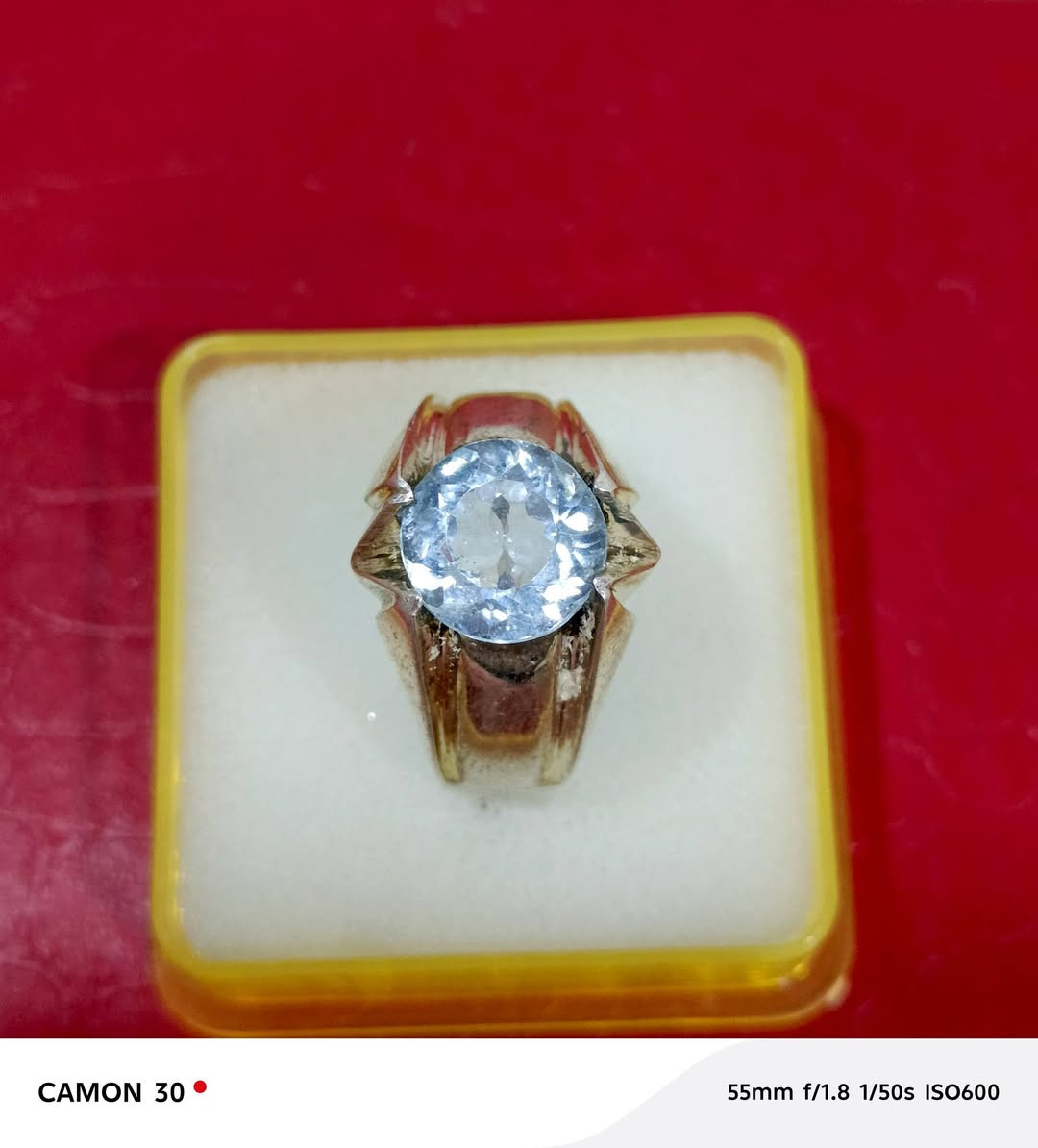 قطعه جميله من التوباز بصياغة جميله جدا قياس الخاتم 24 السعر 75 ألف


**إذا كنت صاحب هذا الإعلان وتريد حذفه لأي سبب، رجاءا أرسل رسالة إلى الدعم الفني**