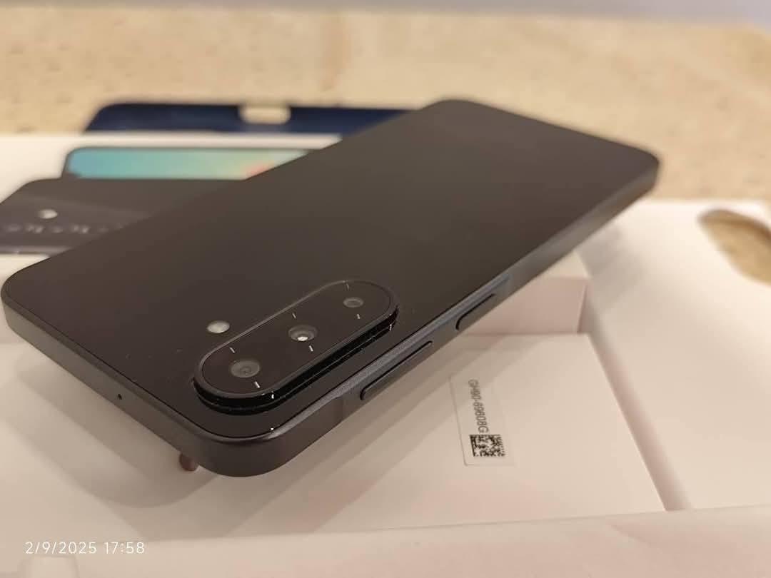 سامسونك a17 ذاكرة 128 اسود نضيف كامل مع الغراض استخدام قليل سعر 190 وبي مجال مكان كرادة او نهاية حي اور هذا رقمي وبي واتس *********** بغداد, العراق
