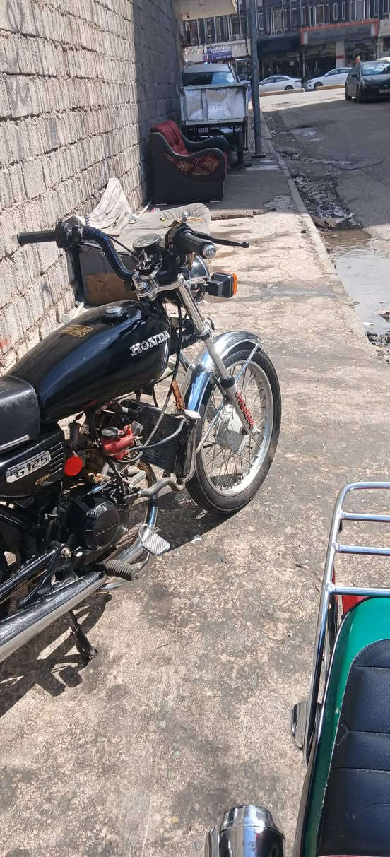 هوندا ياباني لبيع سعر 4$ مطور كامل مكمل أوراق بي مكينة ردتا يشتغل رقموتساب***********
