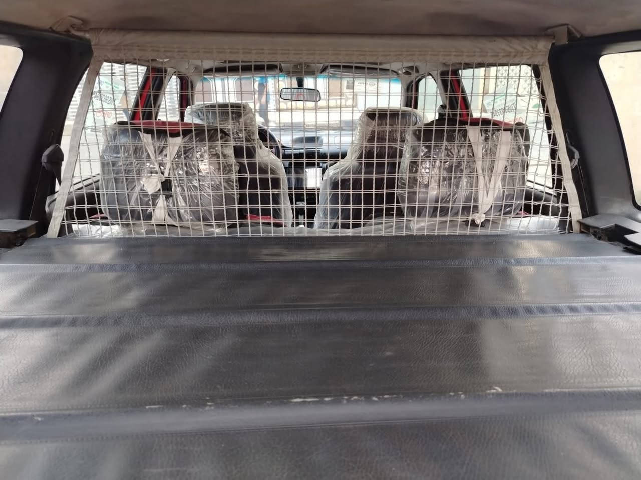 استرا ستيشن موديل1995محرك 1800كير توماتيك  كلو شرط طخم امامي وخلفي جديد طخم تايرات جديد السيارة جاهزه رقم بغداد مشروع وطني سنويه 27 الشراي بي خير ويدلل للأستفسار الأتصال على الرقم ***********كورك***********
