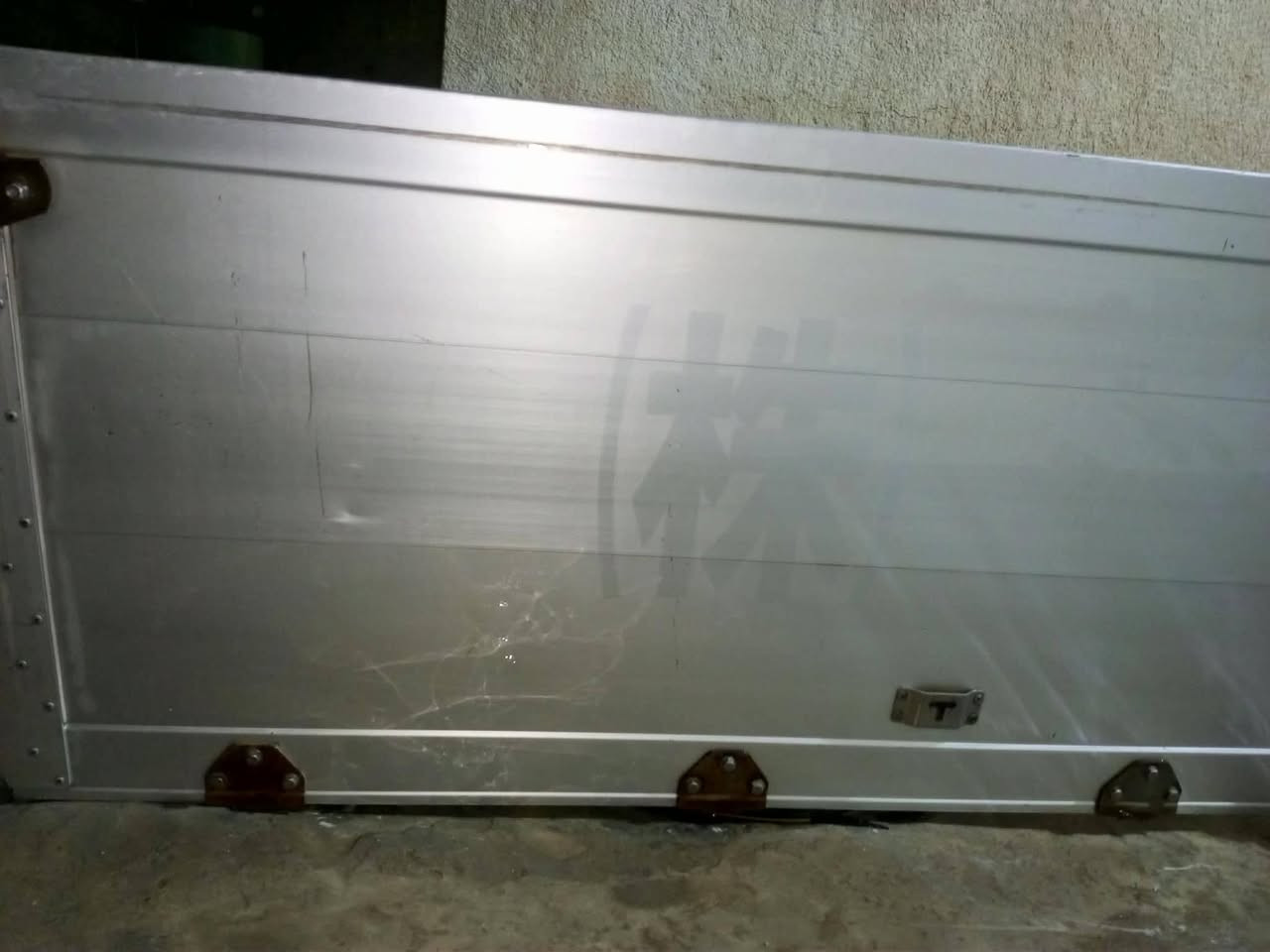 السلام عليكم صفاح هينو العدد 4 + يدات 4 استيل المكان ناصرية الغراف السعر 12 ورقه مع المجال القليل
*********** يتوفر واتساب
