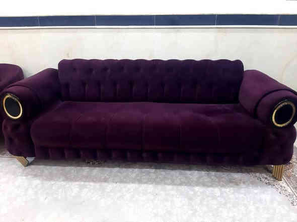 تخم نظيف كلش حلو قويه  للبيع السعر مليون وبي مجال قليل العنوان بحي العلمين القديم شارع المصلحه انا مكلف بالنشر الشراي اتصل ***********
