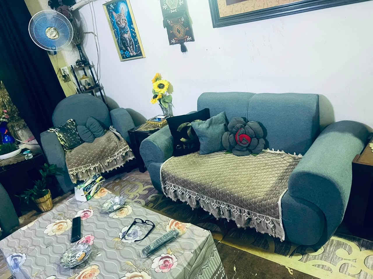 سلام عليكم تخم 7مقعد نضافه فول تجي وتشوفه مكان مدينت الصدر سعر ١٥٠واتساب***********
