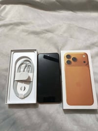 ايفون 17 برو اماراتي مطابق الاصلي جديد غير مستعمل للبيع بسعر مناسب  11...