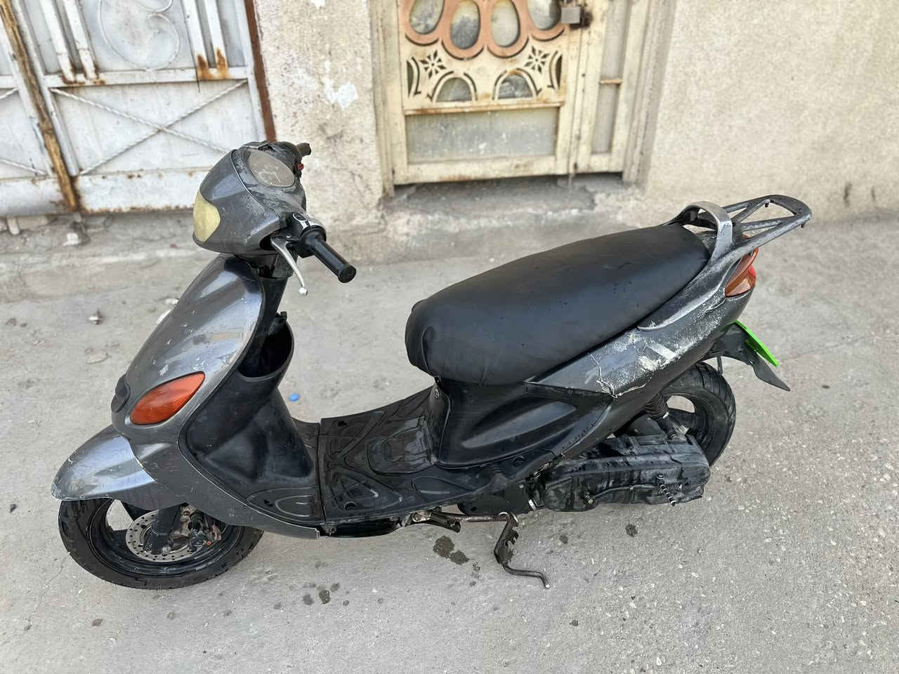 السلام عليكم 
دراجه اكزز للبيع الدراجه شغاله كهربائيات كله شغاله  وسلف عوزه بداله الدراجه توهه مجفته السعر ٢٥٠الف وبيه مجال رقم الهاتف ***********
