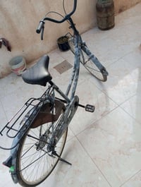 بايسكل للبيع حجم٢٦  دركسيون للبيع بلي4اخو جديد 07782258143